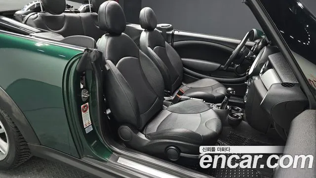 Mini Cooper Convertible 2015 — фото 10
