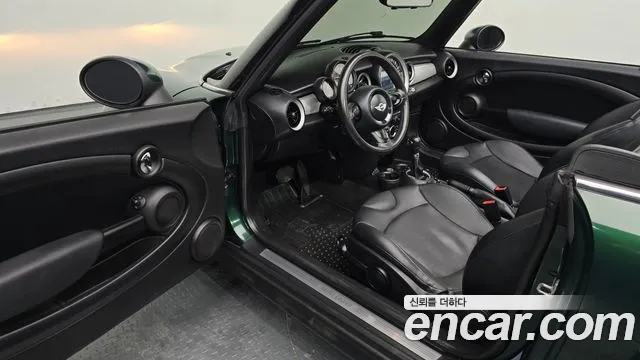 Mini Cooper Convertible 2015 — фото 11