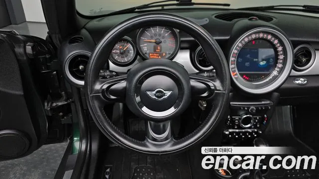 Mini Cooper Convertible 2015 — фото 13