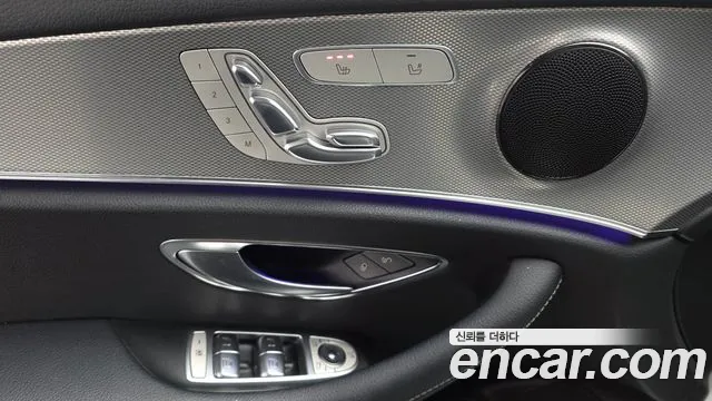 Mercedes-Benz E-Class 2018 — фото 17
