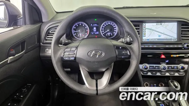 Hyundai AVANTE 2019 — фото 13