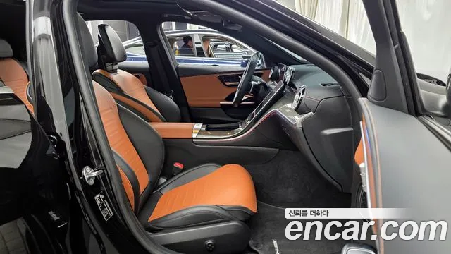 Mercedes-Benz C-Class 2023 — фото 11