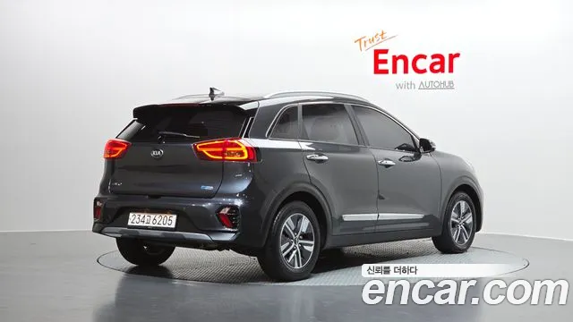 Kia Niro 2021 — фото 2