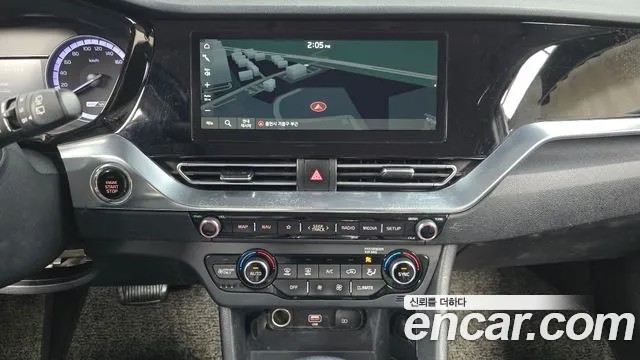 Kia Niro 2021 — фото 17