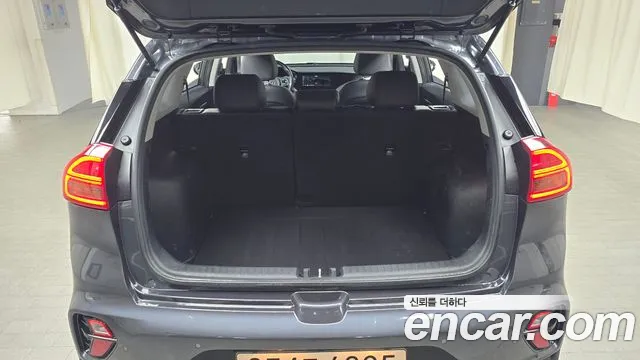 Kia Niro 2021 — фото 20