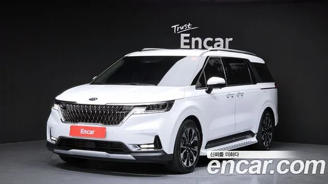 Kia Canival 2021 — фото 1
