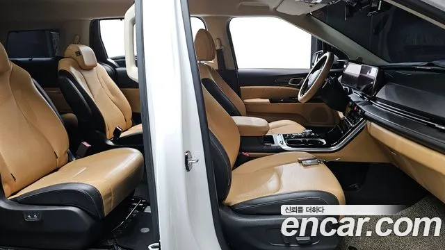 Kia Canival 2021 — фото 10
