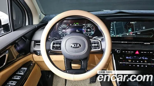 Kia Canival 2021 — фото 13
