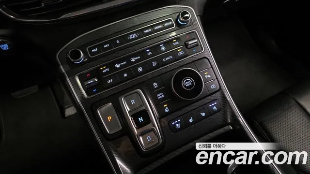 Hyundai Santafe 2021 — фото 9
