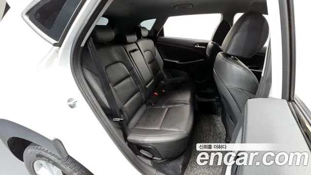 Hyundai Tucson 2020 — фото 12