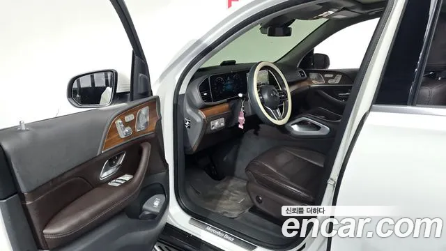Mercedes-Benz GLE-Class 2020 — фото 10