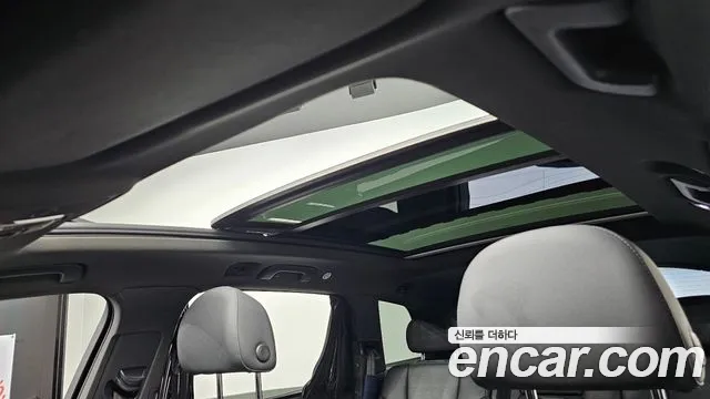 Audi Q7 2021 — фото 18