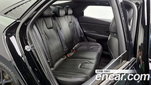 Hyundai AVANTE 2022 — фото 13
