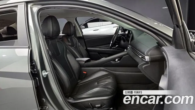Hyundai AVANTE 2023 — фото 10