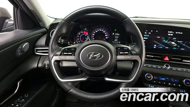 Hyundai AVANTE 2023 — фото 13