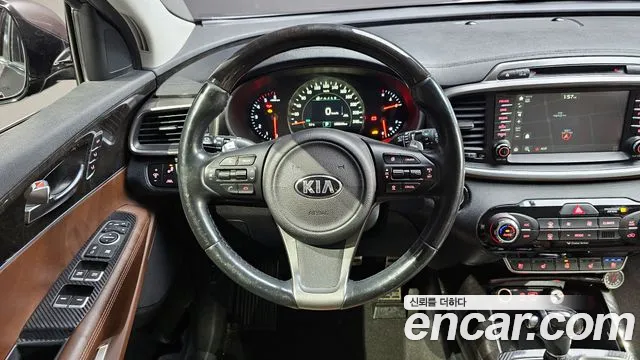 Kia Sorento 2017 — фото 13