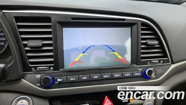 Hyundai AVANTE 2016 — фото 17