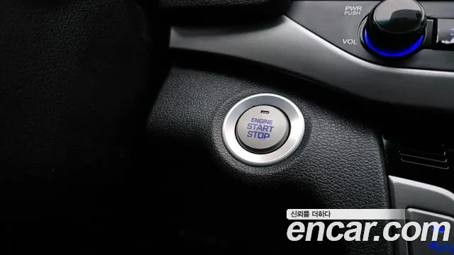 Hyundai AVANTE 2016 — фото 18