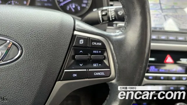Hyundai AVANTE 2016 — фото 19