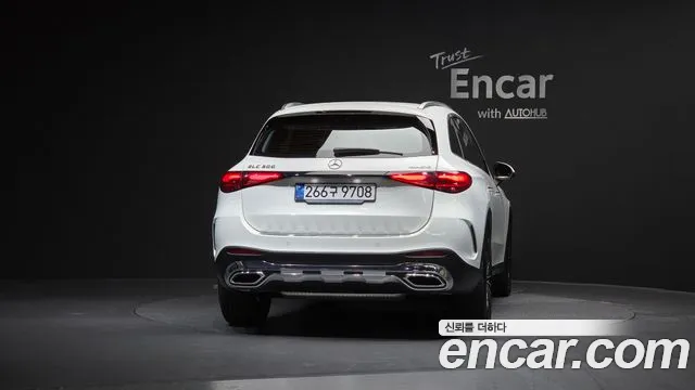 Mercedes-Benz GLC-Class 2026 — фото 4