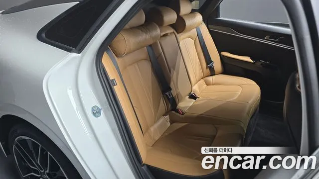 Kia K5 2021 — фото 12