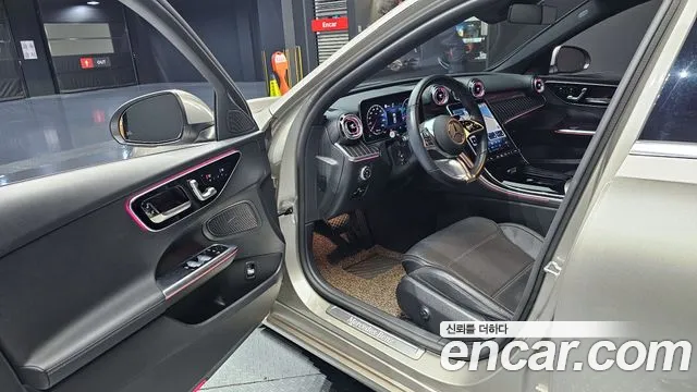 Mercedes-Benz C-Class 2022 — фото 11