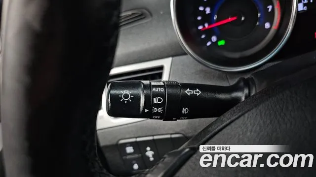 Hyundai AVANTE 2014 — фото 14