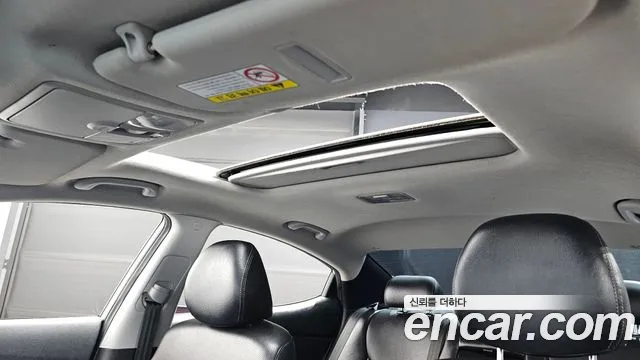Hyundai AVANTE 2014 — фото 19