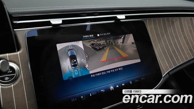 Mercedes-Benz E-Class 2025 — фото 15