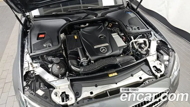 Mercedes-Benz E-Class 2021 — фото 6