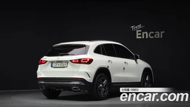 Mercedes-Benz GLA-Class 2022 — фото 2