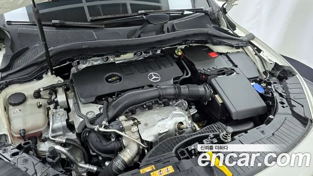 Mercedes-Benz GLA-Class 2022 — фото 6