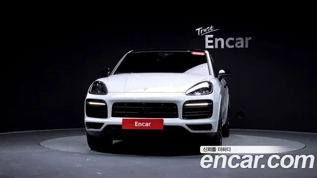 Porsche Cayenne 2021 — фото 2
