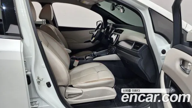 Nissan Leaf 2019 — фото 11