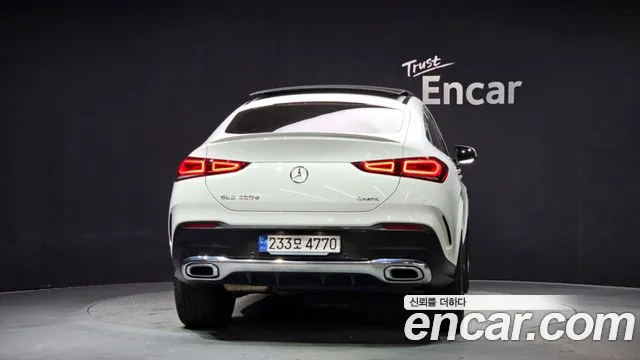Mercedes-Benz GLE-Class 2023 — фото 4