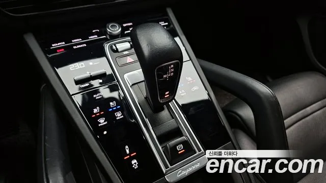 Porsche Cayenne 2020 — фото 9