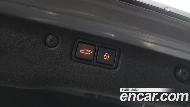 Hyundai Equus 2011 — фото 20