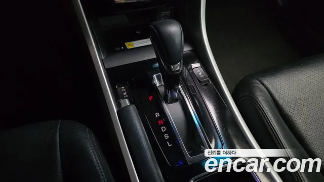 Honda Accord 2017 — фото 9
