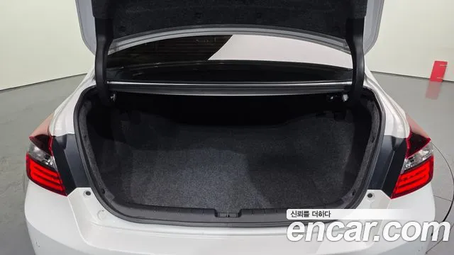 Honda Accord 2017 — фото 20