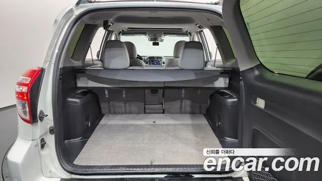 Toyota RAV4 2012 — фото 20