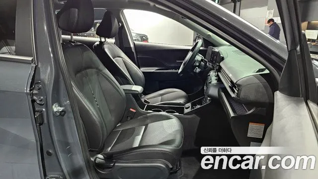Hyundai Kona 2023 — фото 10
