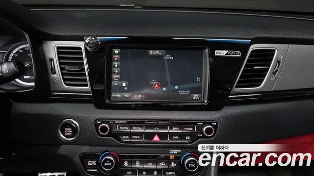 Kia Niro 2017 — фото 15