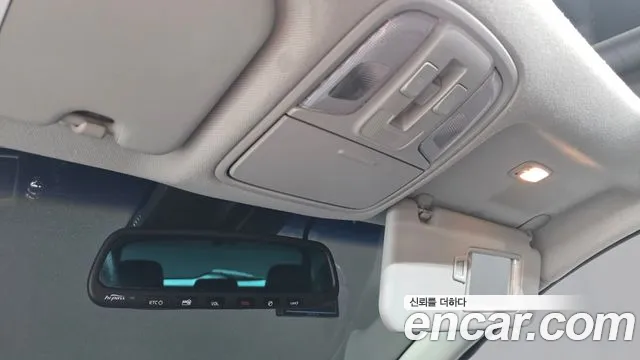 Kia Niro 2017 — фото 20