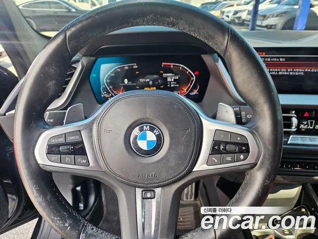 BMW 1-Series 2022 — фото 15