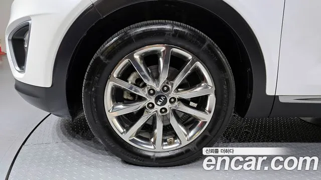 Kia Sorento 2015 — фото 5