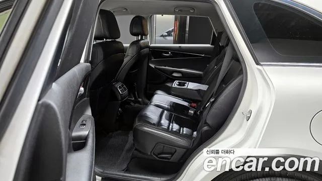Kia Sorento 2015 — фото 12