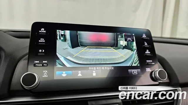 Honda Accord 2019 — фото 16