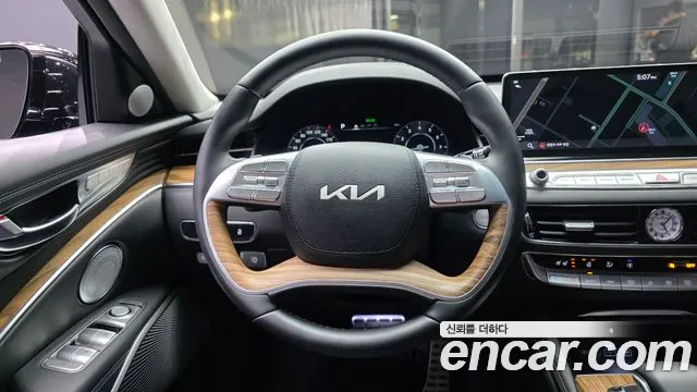 Kia K9 2023 — фото 13