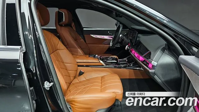 BMW 7-Series 2025 — фото 10