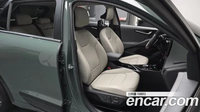 Kia Niro 2022 — фото 11